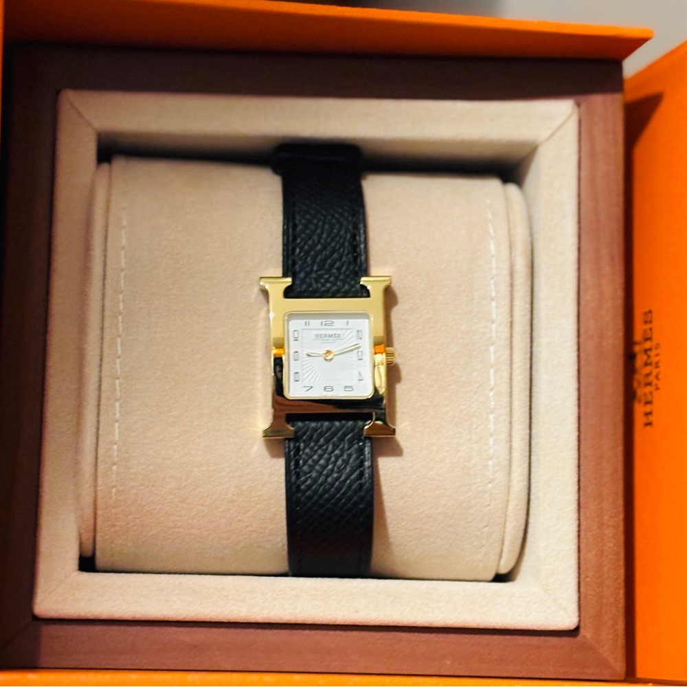 Brand New Authentic Hermes Heure H watch, small model, 25 mm